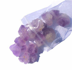 100g bag of Raw Amethyst chips