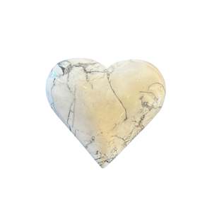 Non-store-based: 162g Howlite Heart