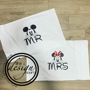 Mickey & Minnie Pillowcase set thedesignroom