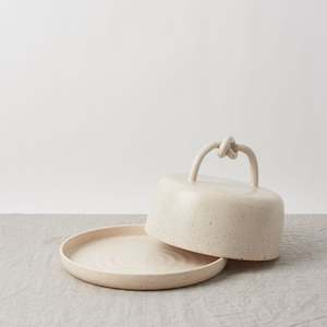 Gift: Butter Dish with Knot Handle