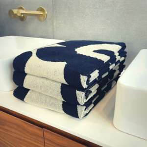 Unikko Bath Towel