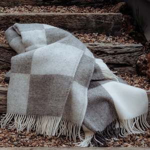 100% Wool Lake Hayes Throw