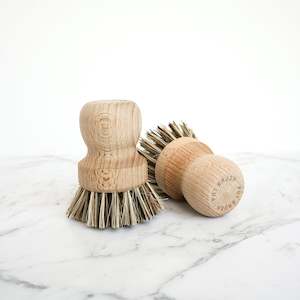 Wooden Pot Brush with Stiff Bristles