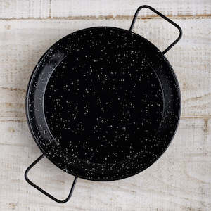 Kitchen Must Haves: Spanish Paella Pans - enamelled - 10 sizes