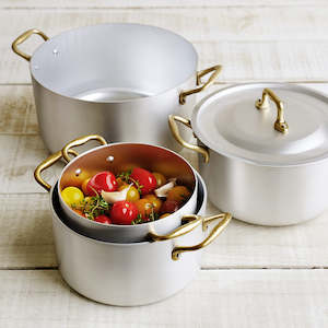 Cookware: Ottinetti Saucepan two handles with Lid - 4 sizes