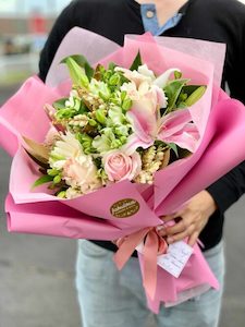 Flower: Pastel Luxe Bouquet