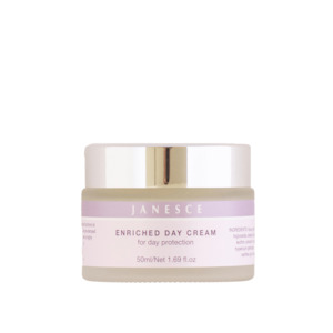 Beauty salon: Enriched Day Cream