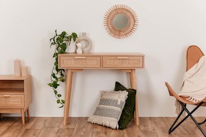 Ulu Console Table