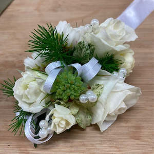 Flower: Wrist Corsage