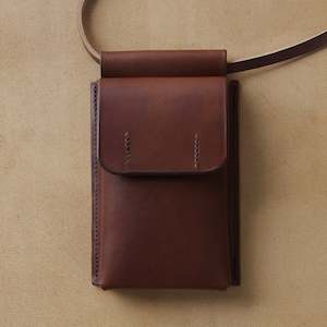 Francli - Waymarker Pocket Leather Bag, Conker