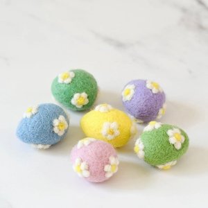 Tara Treasures - Mini Floral Felt Egg