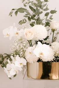 Flower: Deluxe Vase Arrangement ~ Amore