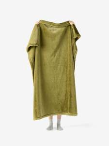 Evora Throw in Olive