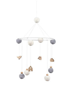 Pom Pom’s Hanging Mobile