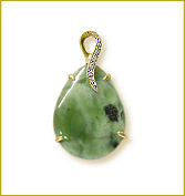 9kt Jade Pendant