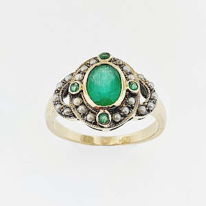 Emerald & Pearl 9ct Gold Ring