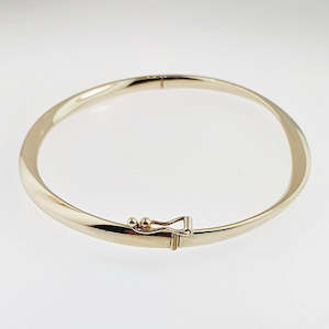 9ct Yellow Gold Hinged Bangle