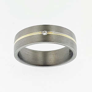 Diamond 9ct Yellow Gold & Tantalum Ring