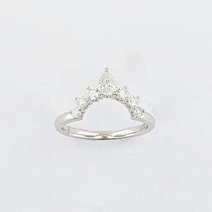 Gold smithing: Diamond 18ct White Gold Ring