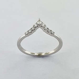 18ct White Gold & Diamond Ring