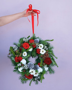 CHRISTMAS WORKSHOP - FRESH FLORAL WREATH || Saturday 21st December