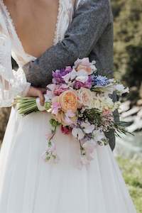 Flower: Wedding Bouquet - Florists Design