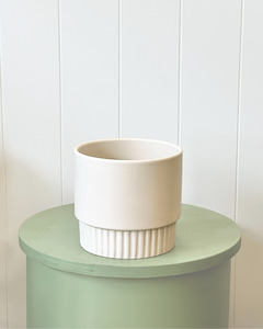 Klara White Ceramic Pot