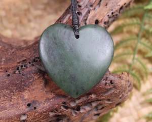 NZ Greenstone Medium Heart Pendant (AZ537) Hapopo Pounamu