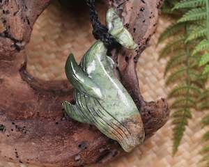 Jewellery: NZ Greenstone XLarge Whale Pendant (AW993) Rimu Pounamu