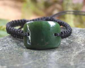 Jewellery: NZ Greenstone Adjustable Cord Bracelet (AZ462) Rimu Pounamu