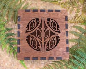 Jewellery: NZ Wood Medium Square Decorative Box (AZ900)