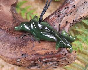 NZ Greenstone Dolphin Aihe Pendant (BA671) Rimu Pounamu