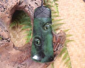 NZ Greenstone XLarge Toki with Koru Pendant (BA659) Rimu Pounamu