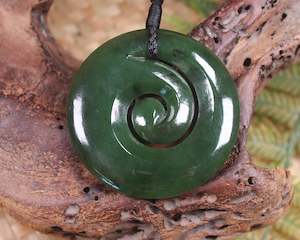 NZ Greenstone Medium Koru Pendant (BA250) Kawakawa Pounamu