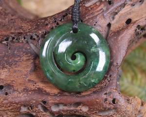 NZ Greenstone Small Koru Pendant (BB104) Kawakawa Pounamu