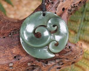 NZ Greenstone Medium Koru Pendant (BA212) Inanga Pounamu