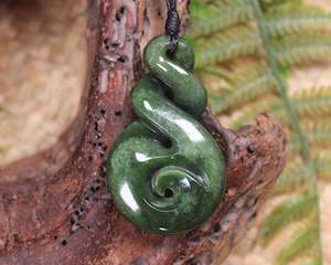 NZ Greenstone Medium Koru Twist Pendant (BA726) Kawakawa Pounamu