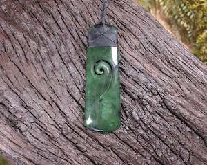 NZ Greenstone XLarge Toki with Koru Pendant (AE886) Hapopo Pounamu