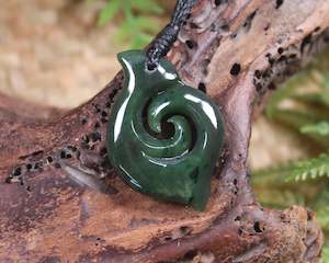 NZ Greenstone Small Hei Matau Pendant (AT540) Kawakawa Pounamu