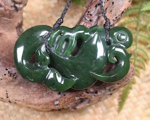 NZ Greenstone Large Manaia Pendant (AW818) Kawakawa Pounamu