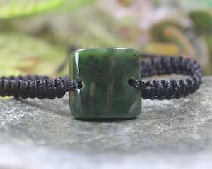 NZ Greenstone Adjustable Cord Bracelet (BA576) Rimu Pounamu