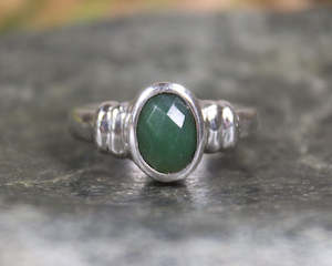 NZ Greenstone Faceted Sterling Silver Ring S7 (AZ129) Kawakawa Pounamu