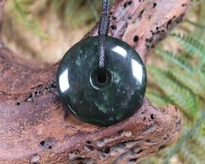 NZ Greenstone Medium Porowhita Pendant (AW033) Kawakawa Pounamu