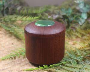 NZ Greenstone NZ Wood Container (BB176) Kawakawa Pounamu