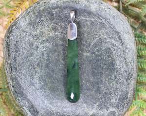 NZ Greenstone Medium Sterling Silver Pendant (AT810) Hapopo Pounamu