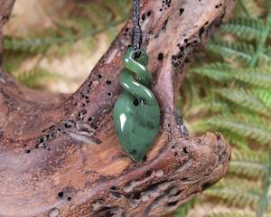 NZ Greenstone Small Twist Pendant (AR183) Hapopo Pounamu