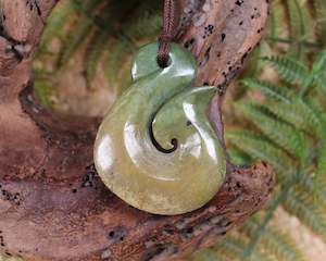 NZ Greenstone Medium Hei Matau Pendant (AT991) Flower Jade Pounamu