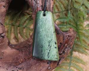 NZ Greenstone Medium Toki Pendant (AT235) Kawakawa Pounamu at SPECIAL PRICE