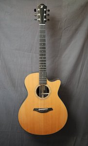 Furch Yellow Master’s Choice Gc-CR Electro Acoustic Guitar