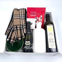 Gift Hampers For Her: Warm Wishes